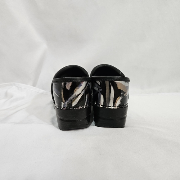 NIB Dansko professional brush patent metallic clog shoe women's size 37 - Picture 4 of 12